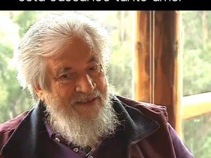 Claudio Naranjo. Una persona está sana y es feliz cuando ama, no cuando es canibal del amor.