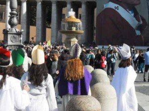 Psicomagia social: Papisas en el Vaticano